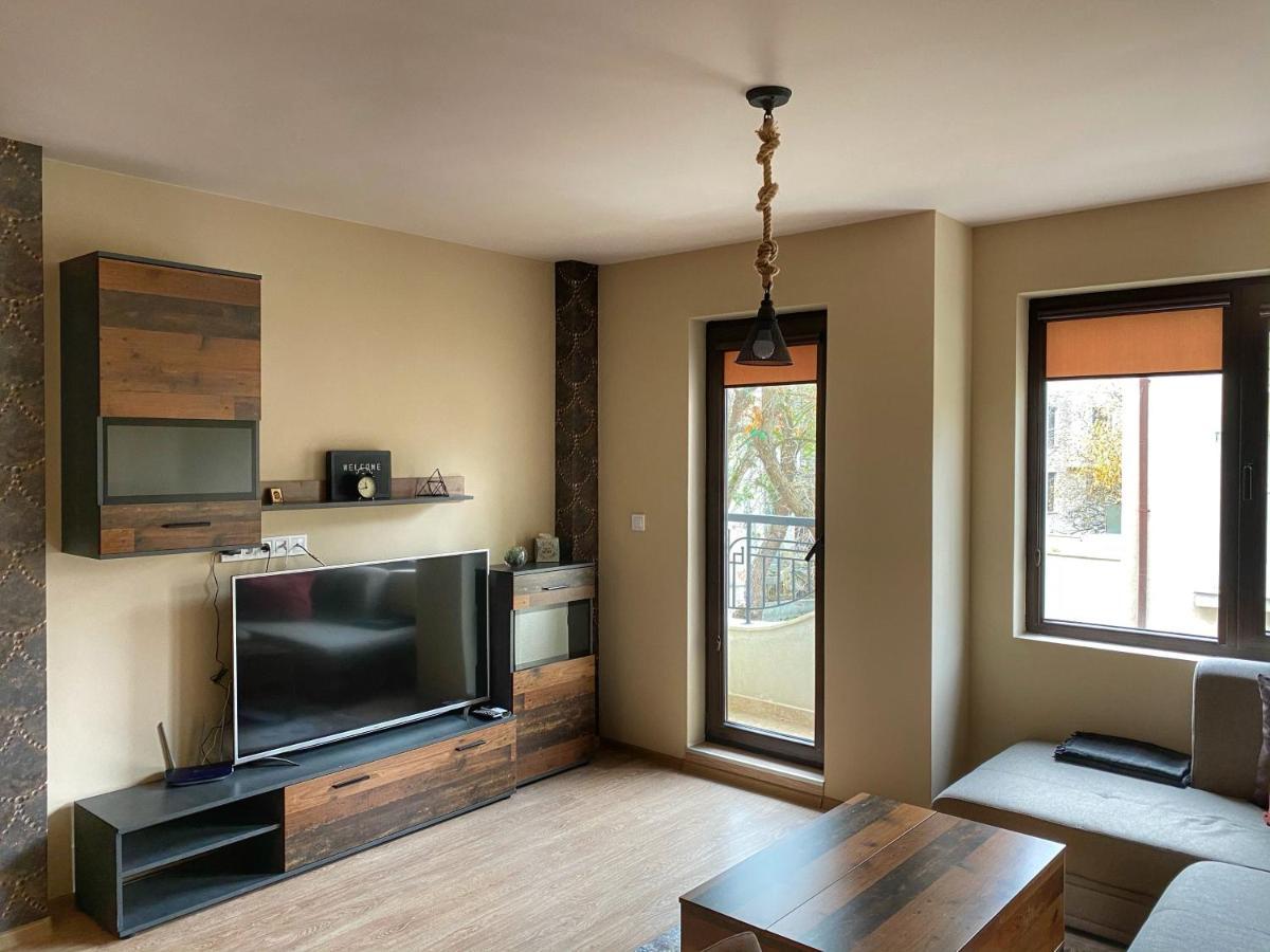Stylish Urban Apart New 2021 Close To The Beach Varna Exterior photo